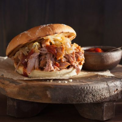 homemade-pulled-pork-burger-with-caramelized-onion-bbq-sauce