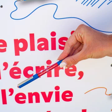 📊 Plus de 245 000 stylos Posca distribués dans les rues ! C’est le