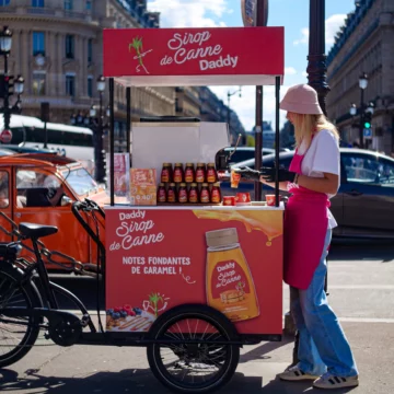💙 Quand le street marketing se transforme en pause glacée ! Pour faire découvrir