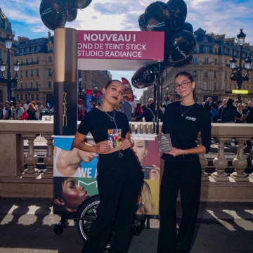 💄 MAC Cosmetics voit les choses en GRAND ! Début octobre, nous avons accompagné