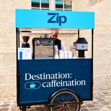 ☕️ Destination : Caffeination ! 💙 Pour NAVAN, nous avons imaginé une expérience café